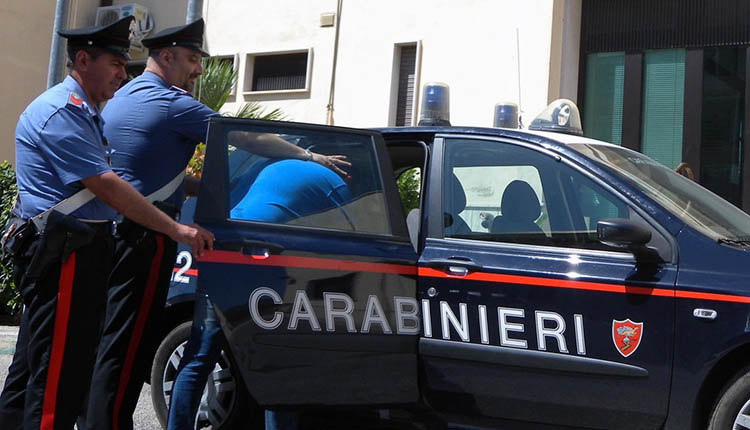 carabinieri di Fano arrestano ventenne