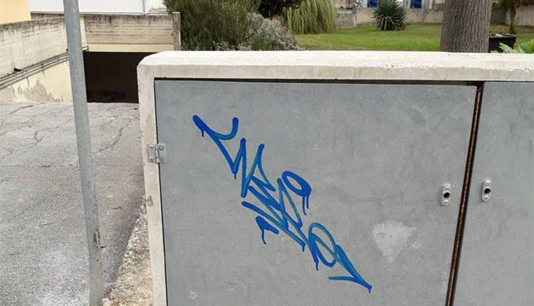 scritte vandaliche