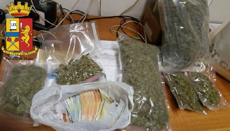 giovani universitari antidroga