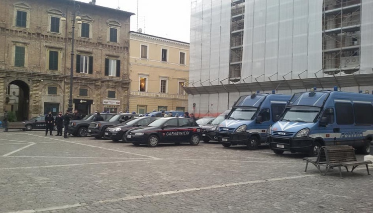 minniti pesaro comizio baldelli