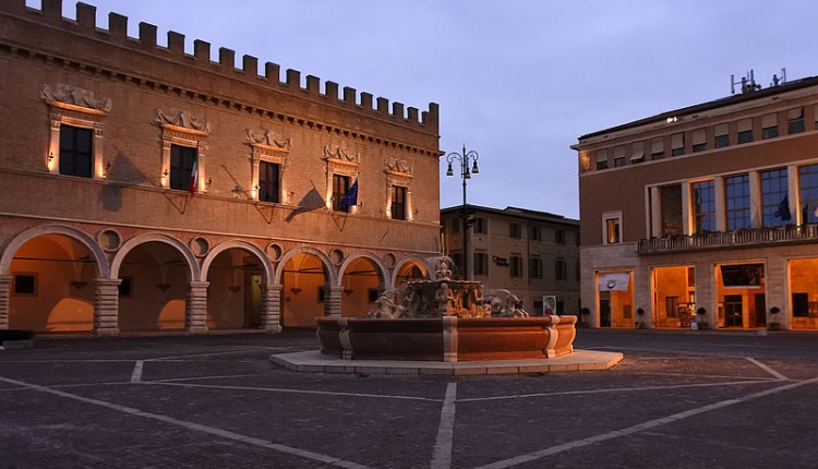 pesaro voto cittadini proseguire