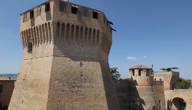 mondavio fondi regionali rocca roveresca
