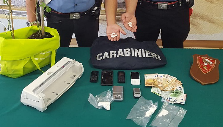 cocaina arresti operazione carabinieri