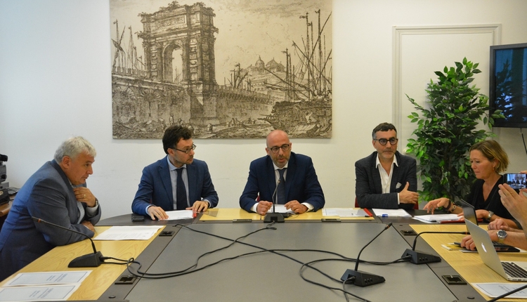 codice etico intrattenimneto per minori foto ok