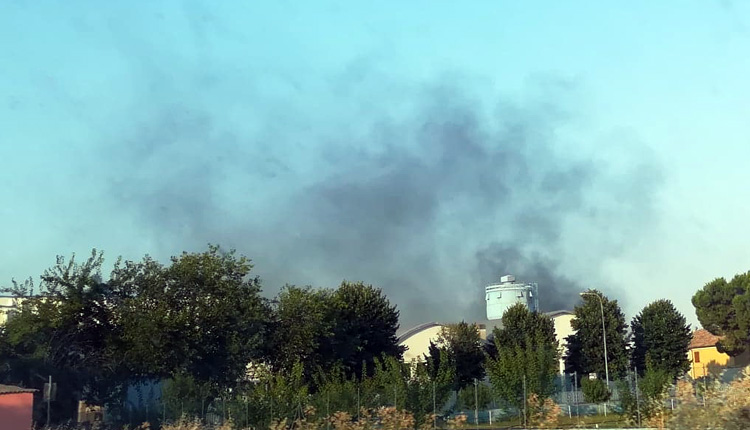 presunto incendio zona industriale bellocchi